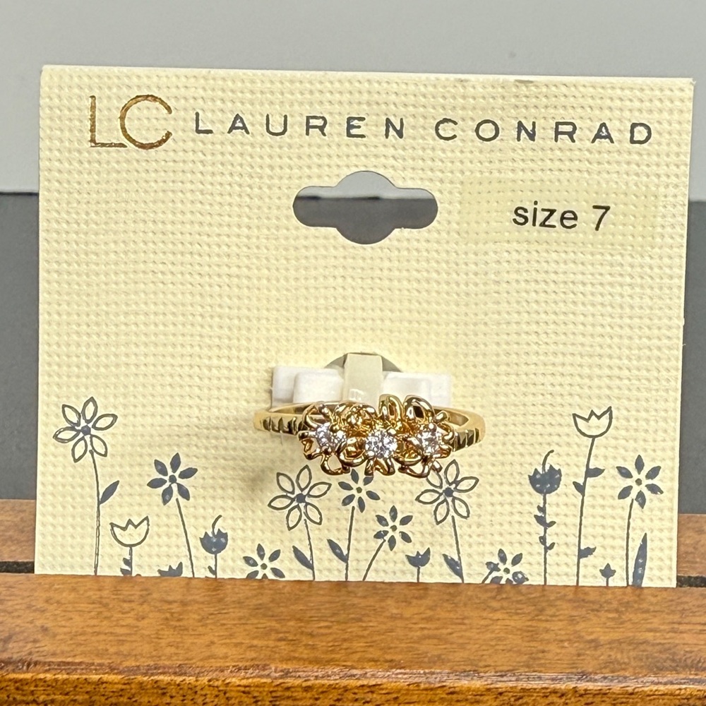🚨3 for $15🚨 LC Lauren Conrad - Floral Ring with Cubic Zirconias